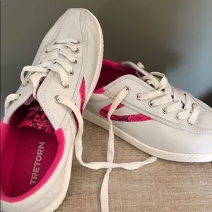 Tretorn Nylite 39 Plus Size 8 shoes. LEATHER. NEW